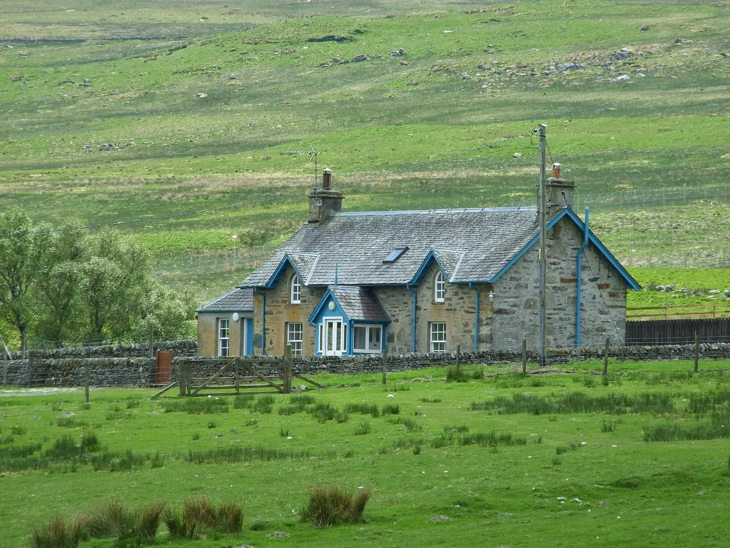 Stone, Timber & Clay: Traditional Materials for Modern Rural Homes